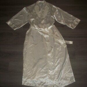 womens white satin robe.Embellished shoulders.size medium